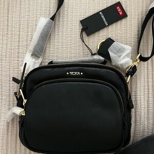 Brand New with Tags Tumi Troy Crossbody in Black Leather